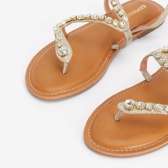 Express embellished thong sandals - Picture 7 of 10
